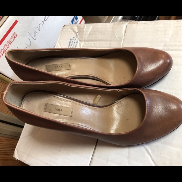 Zara Brown Tan Wedge Shoes Slip On 
Size US 6.5 GUC - Picture 4 of 10